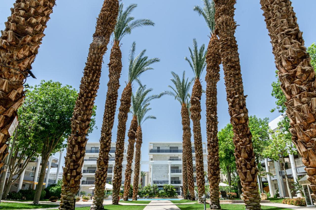 דירת גן פונה לבריכה - Pool Garden View Eilat Apartment Exterior photo