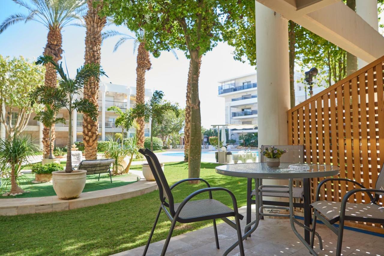 דירת גן פונה לבריכה - Pool Garden View Eilat Apartment Exterior photo